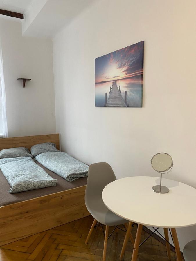 Classy Rooms In Old Town, Krakow